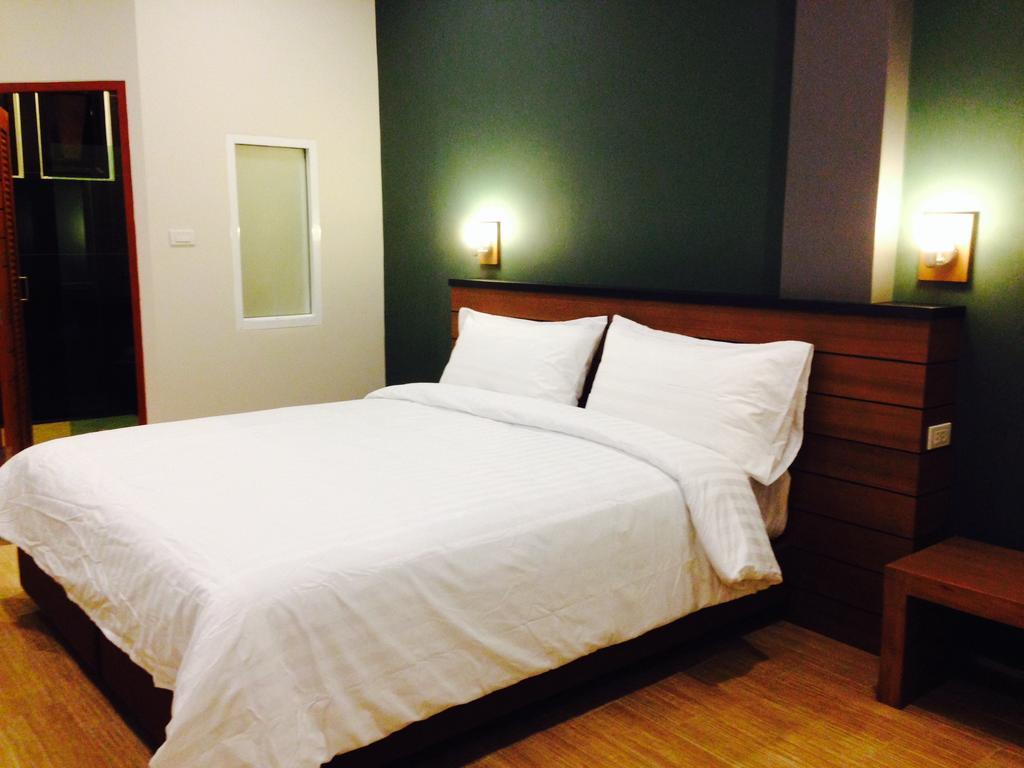 Bird Day Boutique Hotel Mukdahan Szoba fotó